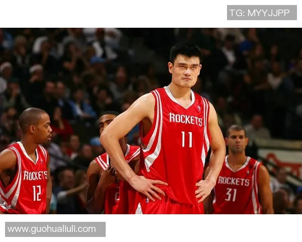 姚明加盟火箭2002年开启NBA新篇章中国篮球的崛起与传奇之路