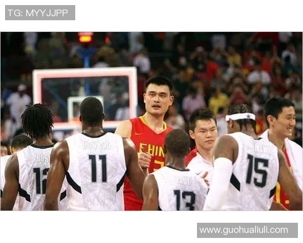 姚明的辉煌与困境背后究竟隐藏着谁的阴影与责任