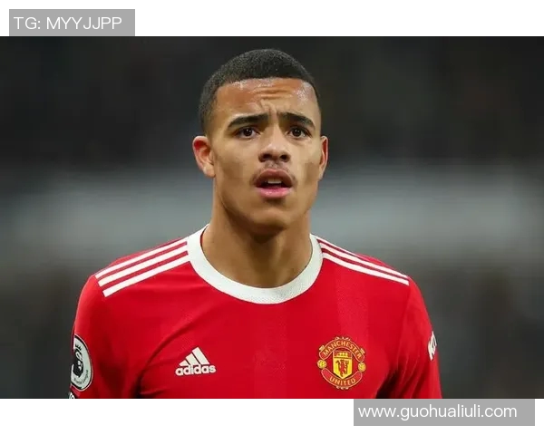 天赋异禀的足球明星们如何在绿茵场上展现非凡才华与魅力 天赋异禀的足球明星们如何在绿茵场上展现非凡才华与魅力